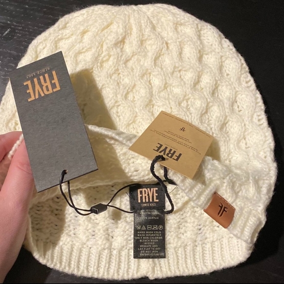 FRYE Woman's Classic Beanie - Picture 3 of 11